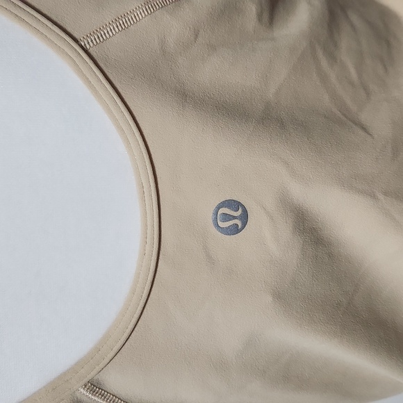 Lululemon Align Tee in Prosecco - Picture 5 of 8